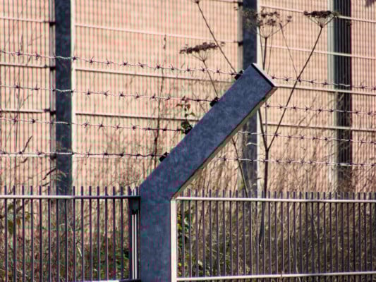 Zäune als Perimeterschutz Sicherheitstechnik Perimeterschutz