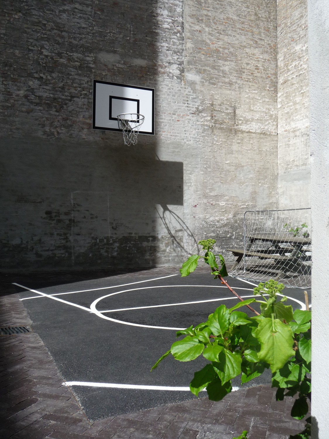 Hofgestaltung in Kopenhagen-Østerbro | Boden | Außenanlagen/Verkehr