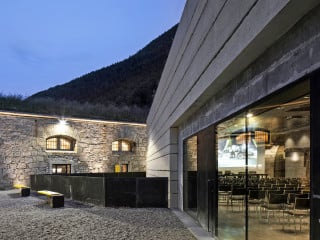 Steinskulpturenmuseum in Bad Münster | Beton | Kultur | Baunetz_Wissen