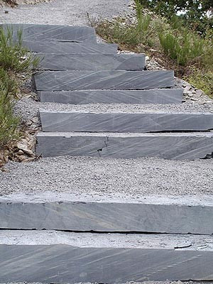 Naturwerkstein | Schiefer | Glossar | Baunetz_Wissen