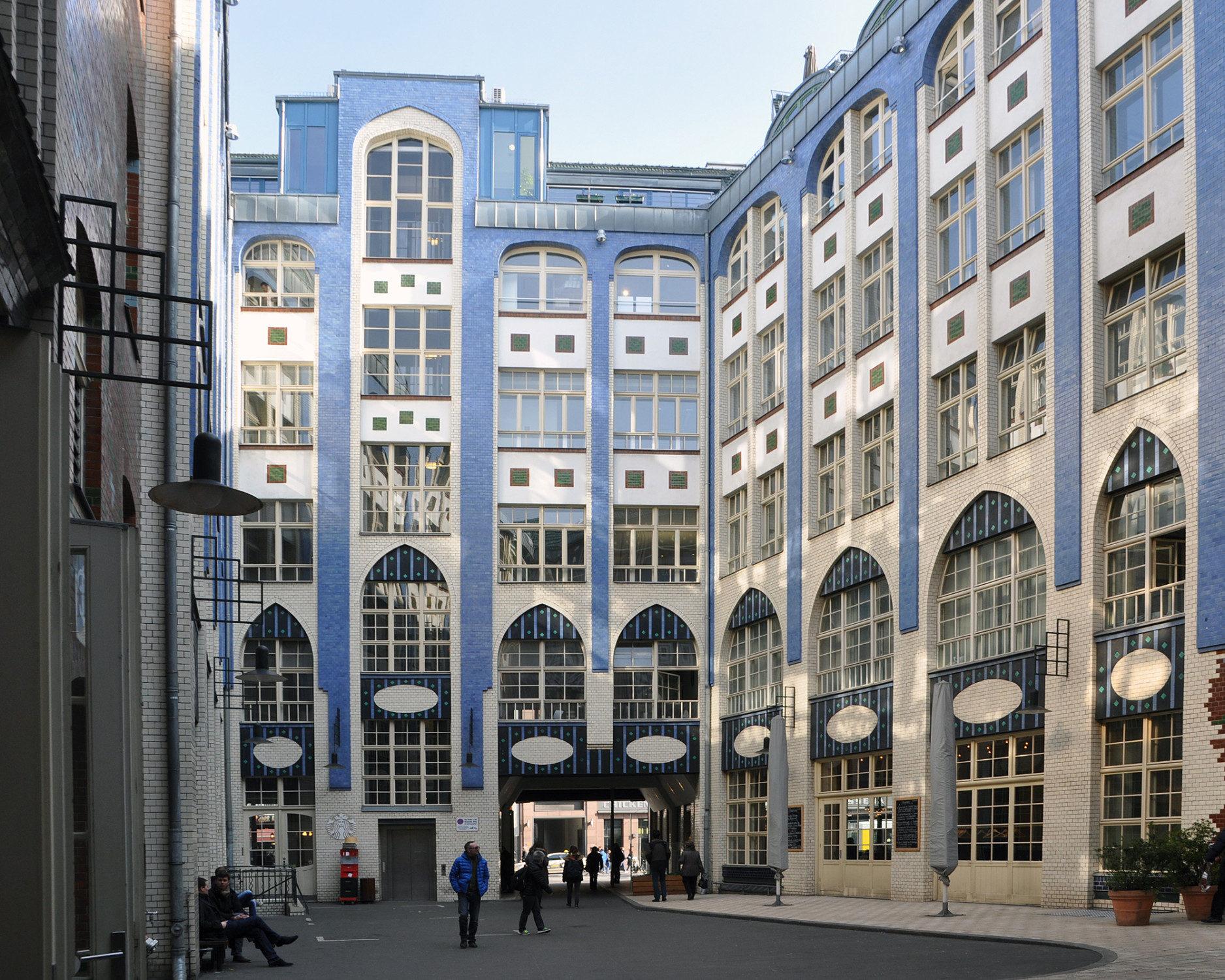 Keramikfassade an den Hackeschen Höfe, Berlin