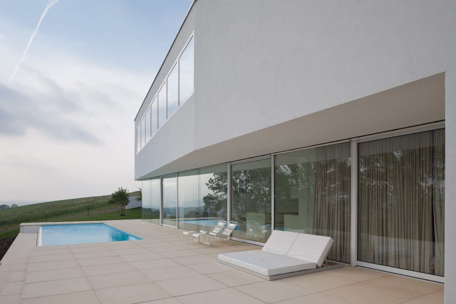 Terrasse mit Pool