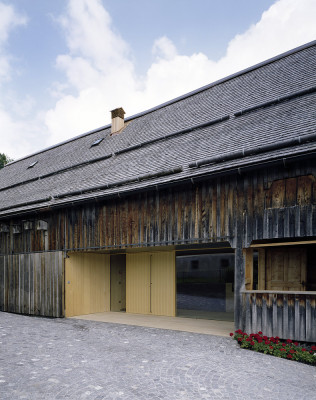 Die Schiebewand zeigt an, ob das Museum geöffnet ist