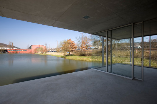 Natur und Architektur scheinen miteinander zu verschmelzen