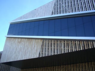 Einkaufs- und Freizeitzentrum Westside in Bern
