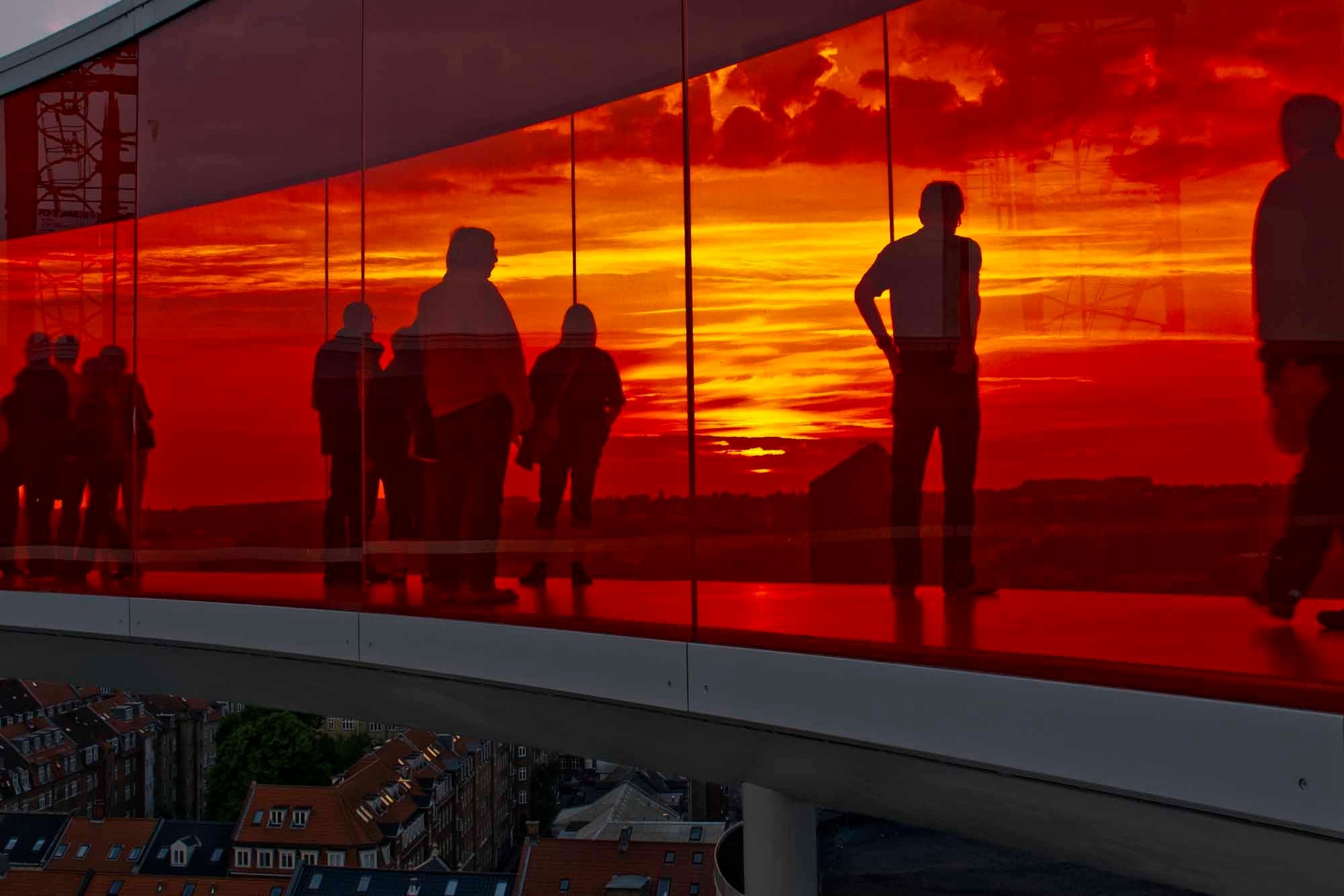 Die Verglasung wirkt wie ein Farbfilter 