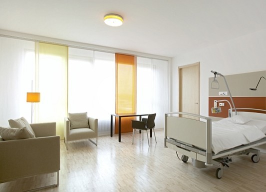 Sportklinik in Pforzheim (Architekten: Eggert und Partner, Stuttgart)