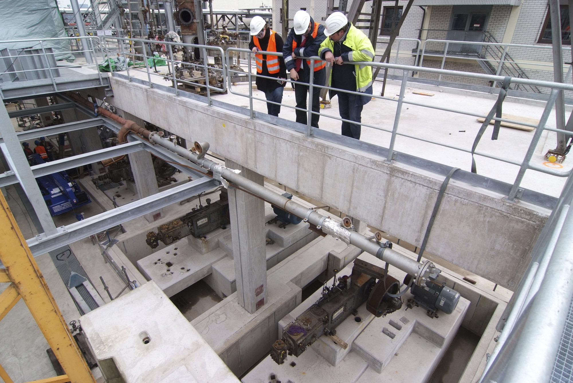 Fundamente aus Schwerbeton im Hamburger Chemiewerk der Firma Sasol Wax