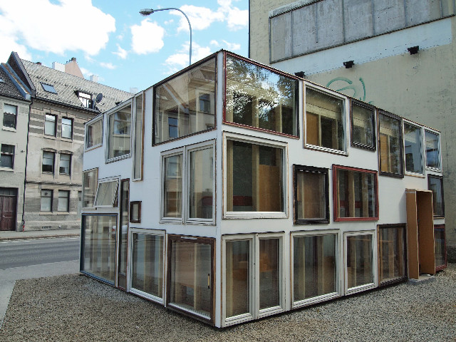 Nur vier der zahlreichen Fenster lassen sich öffnen