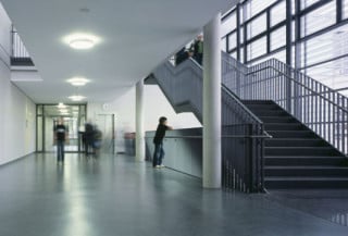 Linoleum mit Oberflächenvergütung im Schulsportzentrum in Dresden 