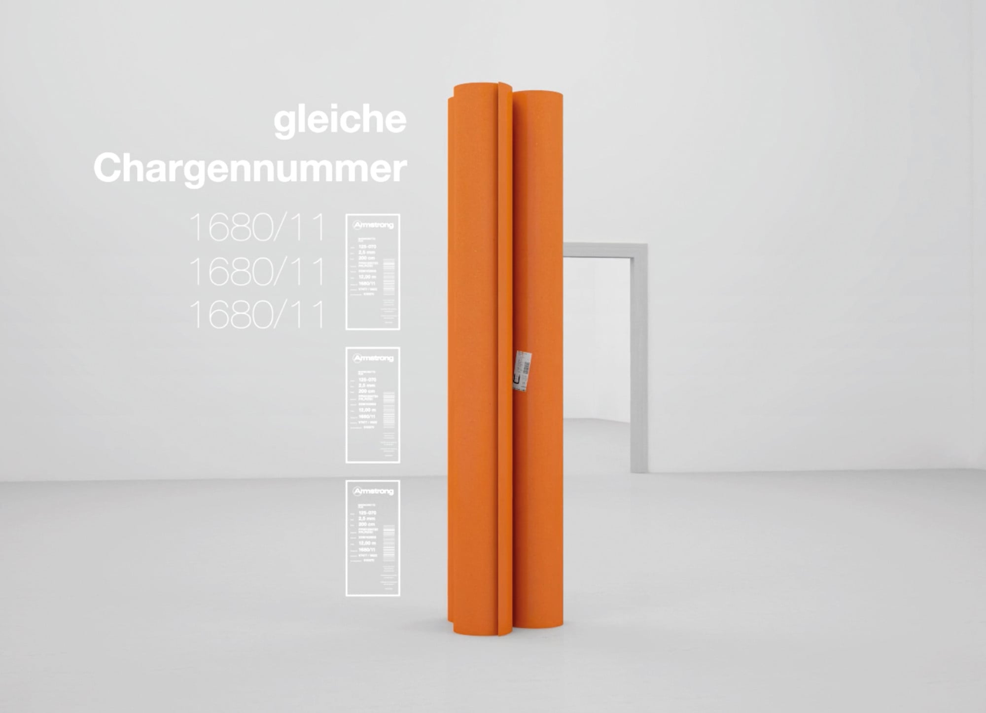 Akklimation des zugeschnittenen, aufgerollten Linoleums für 24 Stunden im Raum