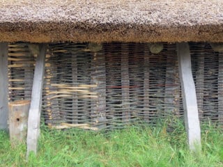 Historisches Lehmbauhaus im dänischen Wikingermuseum Ribe