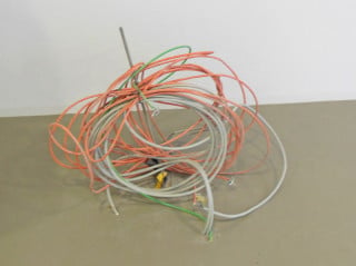 Kabel und Leitungen