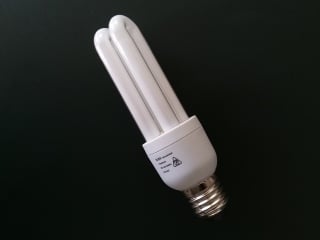 Kompaktleuchtstofflampe, auch Energiesparlampe genannt