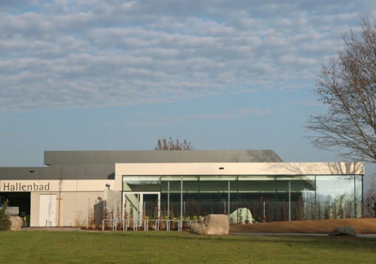 hallenbad in bad saulgau fliesen und platten sport freizeit baunetz wissen