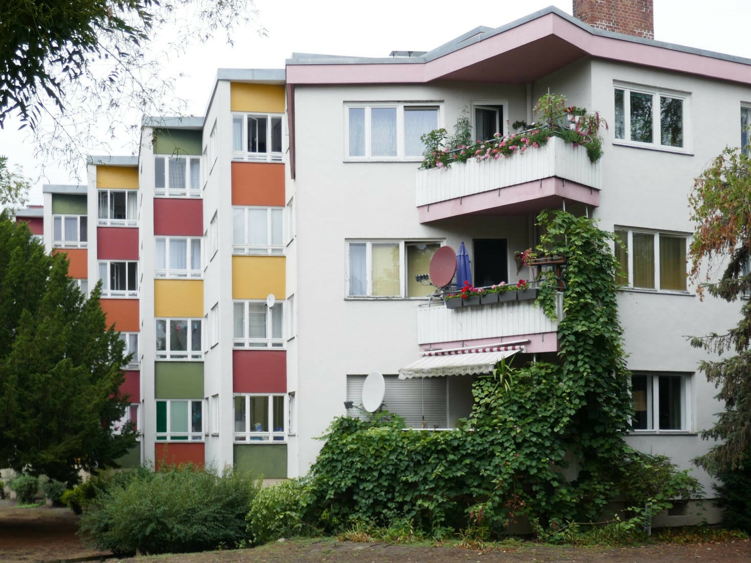 Die Konstruktion und Elemente eines Flachdaches