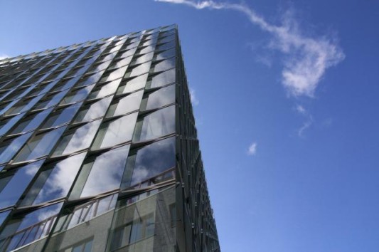 Mehr als 8.000 m² selbstreinigendes Glas wurden verbaut
