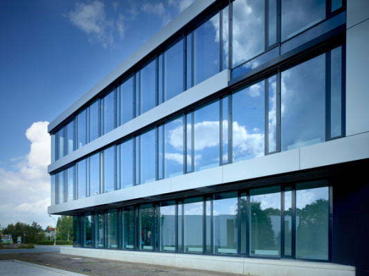 Logistikzentrum in Detmold | Fassade | Gewerbe/Industrie ...
