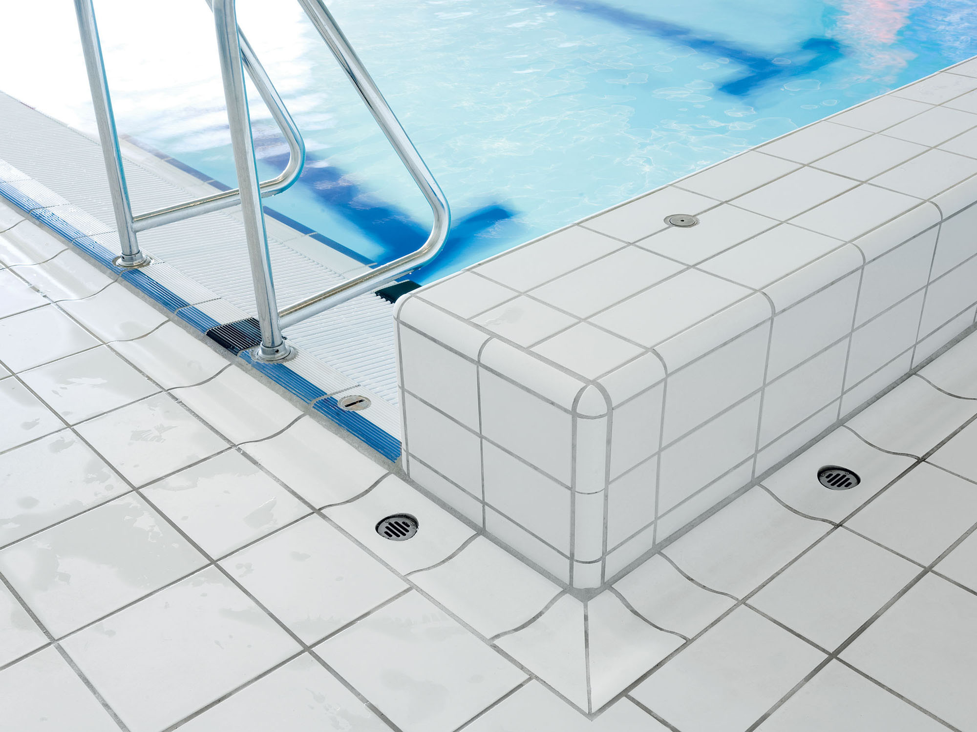 Schäden im Schwimmbadbau vermeiden
