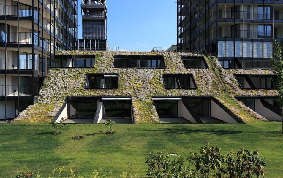 Begrüntes Nurdachhaus in Prag (Architekten: A69 Architects, Prag)