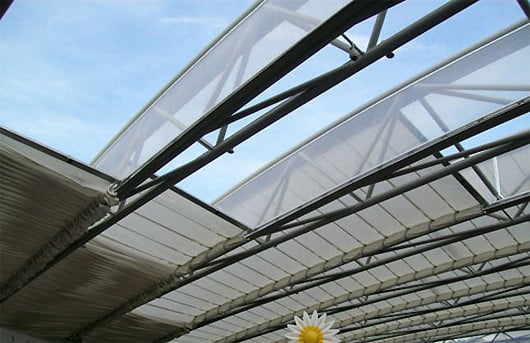 ETFE-Folienkissen als Überdachung eines Einkaufszentrums in Athen (Architekten: Conran & Partners, London)