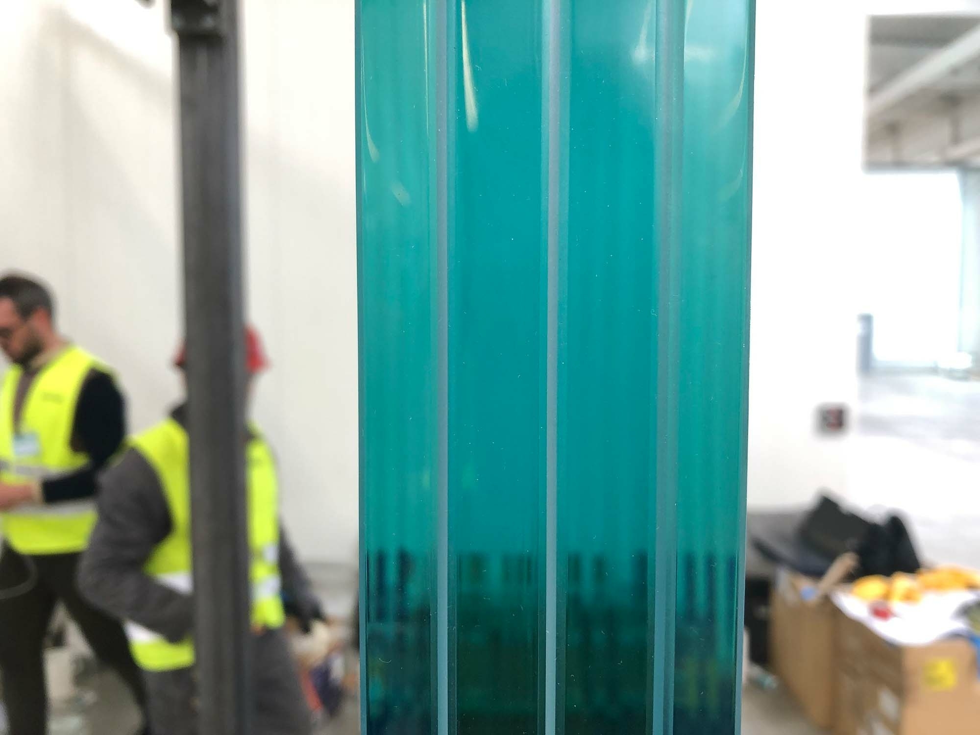 Polierte Glaskante eines Verbundsicherheitsglases