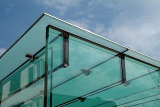 Glasschwerter | Glas | Glas-Primärtragwerke | Baunetz_Wissen