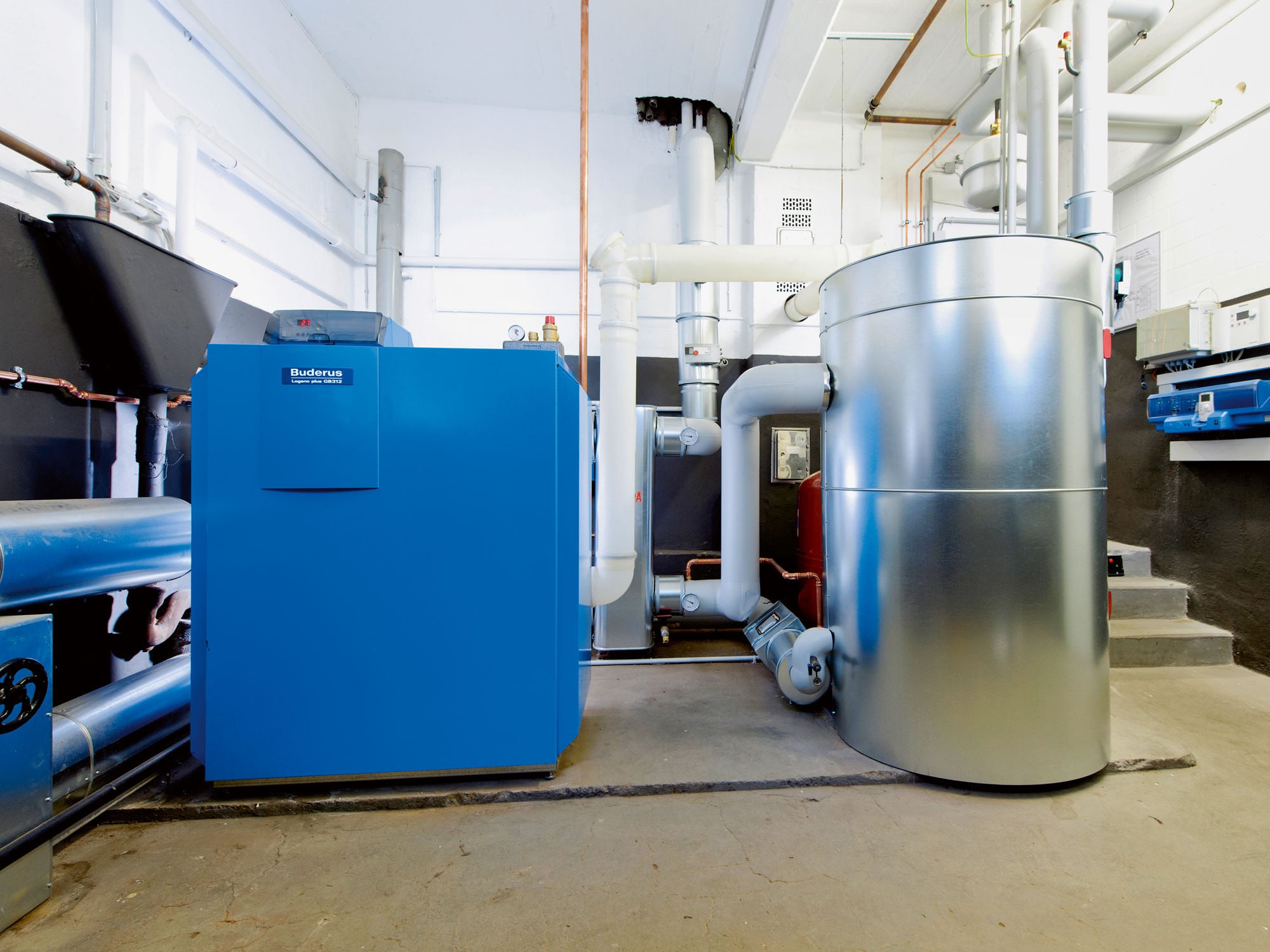 Luft/Wasser-Gasabsorptions-Wärmepumpe in der Astrid-Lindgren-Schule Bottrop