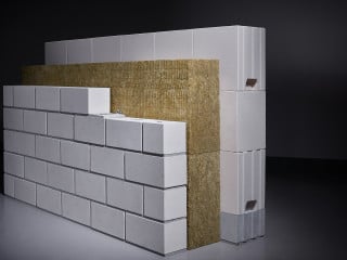 Zweischaliger Wandaubau mit Kerndämmung