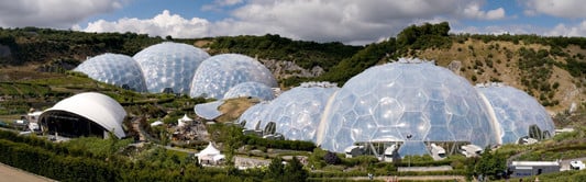 ETFE-Kuppeln im botanischen Garten Eden in Cornwall