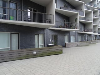 Rechteck-Deckung an einem Geschosswohnungsbau in Kopenhagen