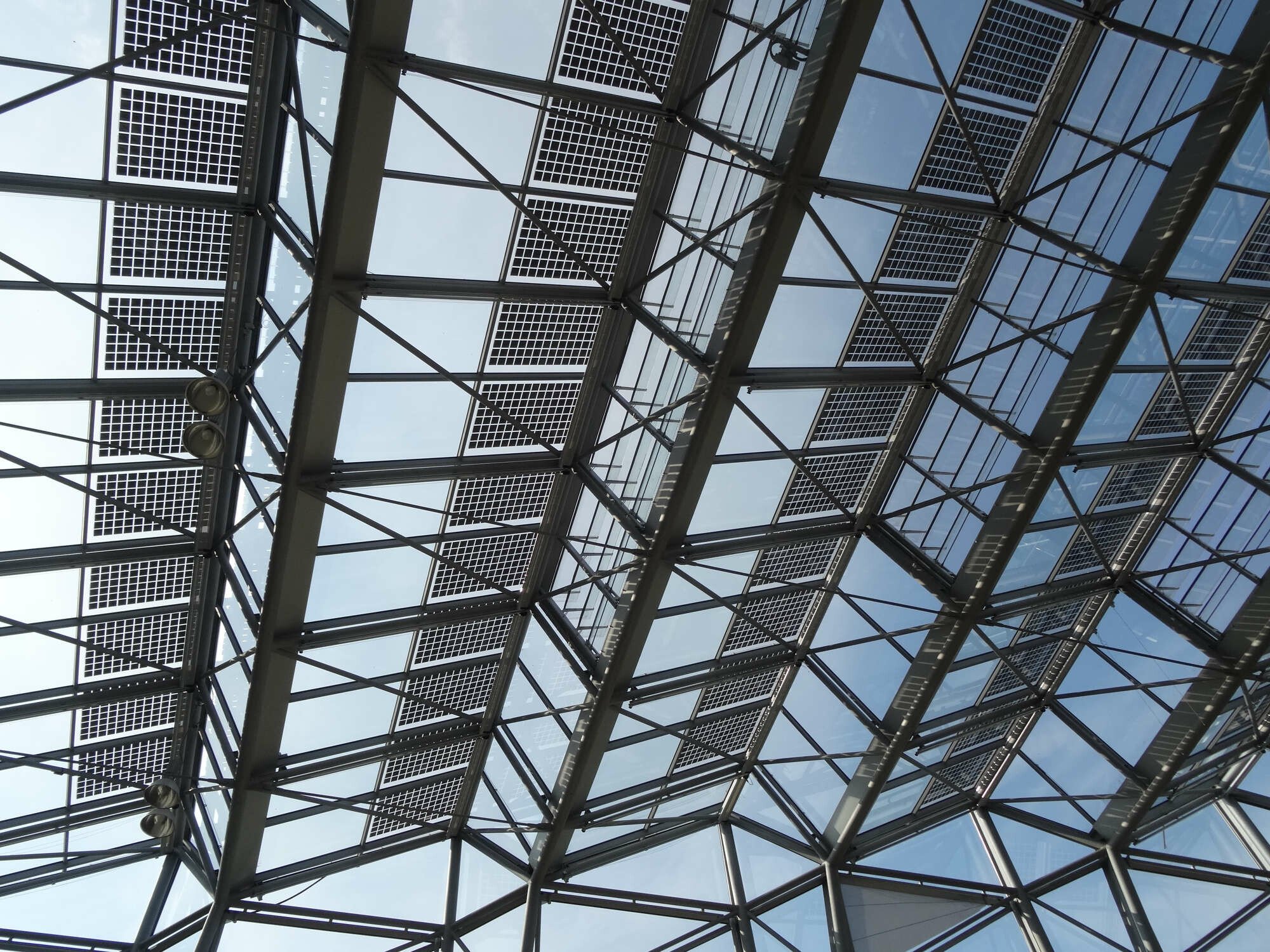 PV in Überkopfverglasungen | Solar | PV am Gebäude | Baunetz_Wissen