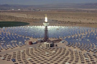 Turmkraftwerk Solar Two in Barstow, Kalifornien mit einer Leistung von 10 MW