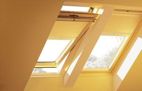 Beispiel eines Rollos für ein Dachflächenfenster