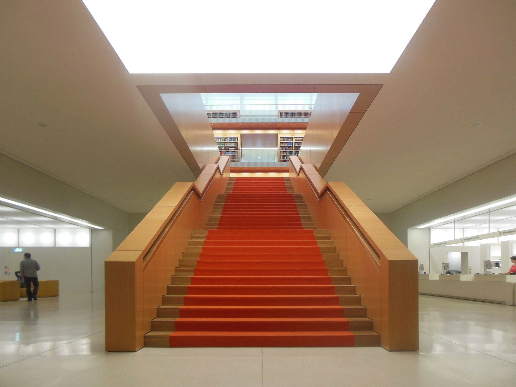 Treppe in der Berliner Staatsbibliothek Unter den Linden