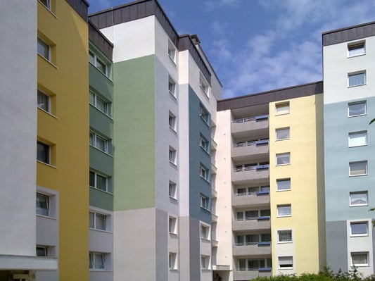 Referenzprojekt: Die um 1974 entstandene Wohnsiedlung Lange Fuhr in Dortmund wurde mit dem Steinwolle WDVS saniert