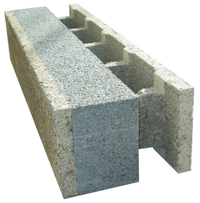 Beispiel für einen Holzspan-Mantelstein mit integrierter Dämmung