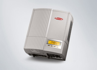 Wechselrichter sind elementarer Bestandteil jeder PV-Anlage (Abb.: ein leistungsstarkes Gerät in kompaktem Format)