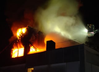 Zum baulichen Brandschutz gehört die Bildung von Brandabschnitten z.B. durch Brandwände.