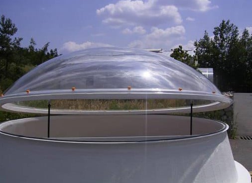 Lichtkuppel mit Aufsatzkranz