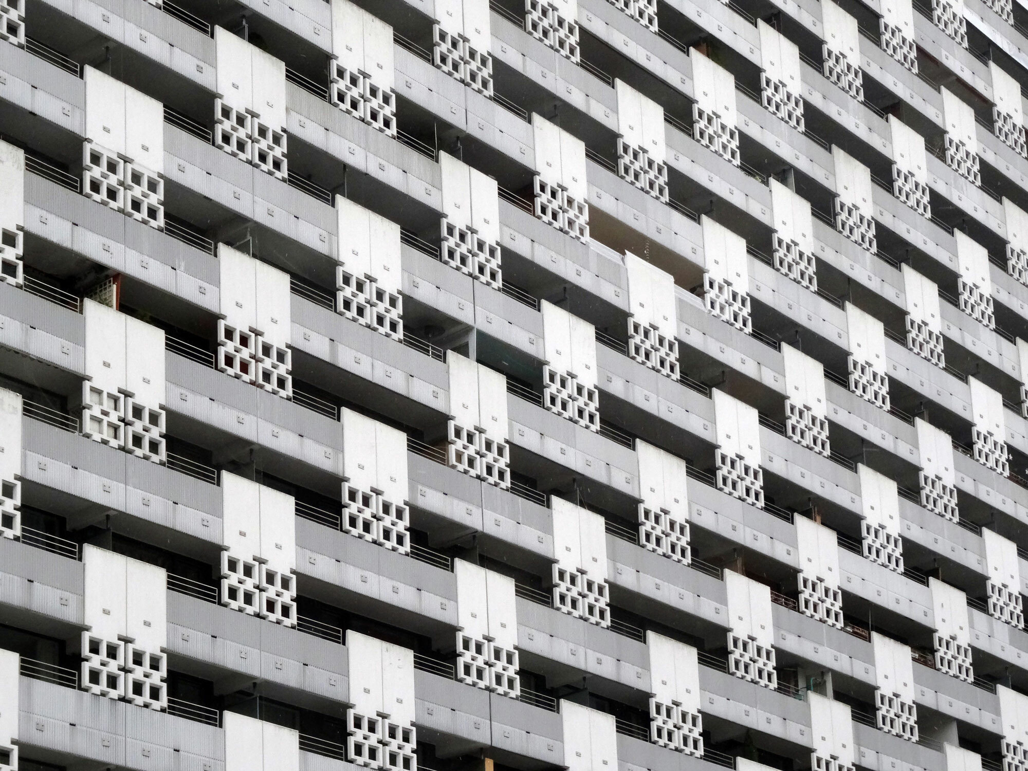 Fassade aus Betonfertigteilen