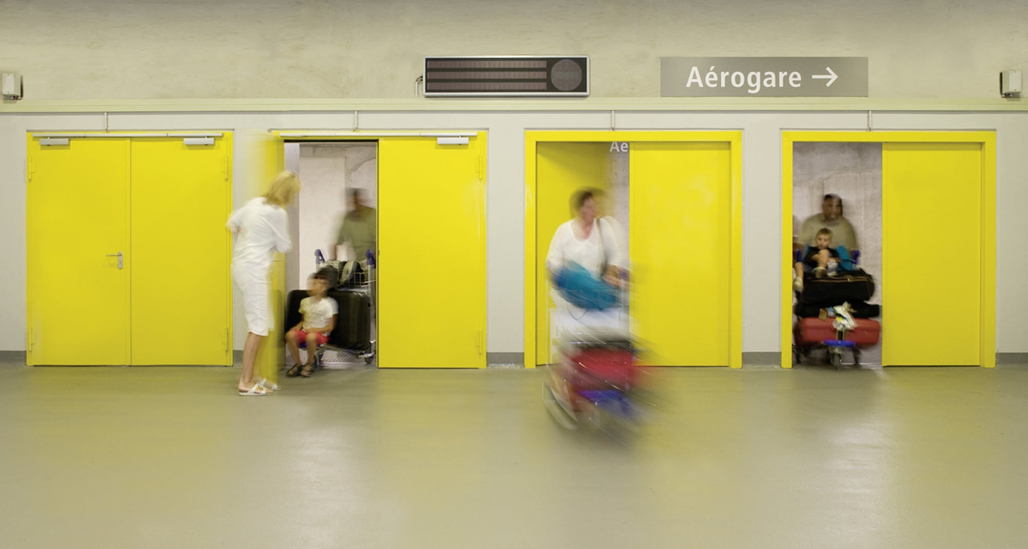Feuerhemmende, 2-flügelige Stahltür