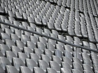 Die Muster-Versammlungsstättenverordnung regelt besondere Anforderungen und Erleichterungen für den Bau und Betrieb von Versammlungsstätten mit Versammlungsräumen, die einzeln mehr als 200 Besucher fassen (Abb.: Messe Leipzig).