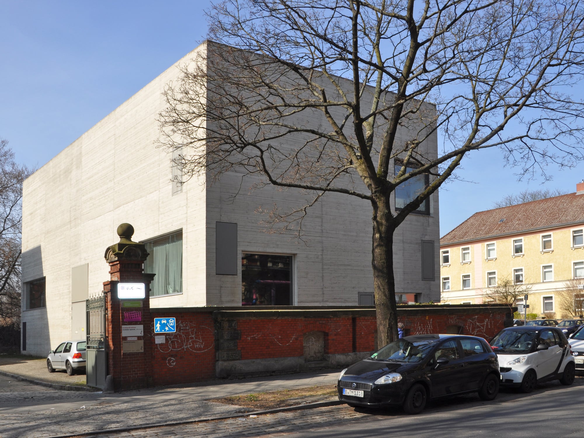 Eingangssituation an der Lehrter Straße