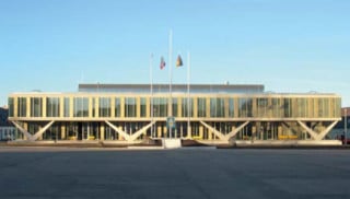 Längsansicht mit V-Stützen
