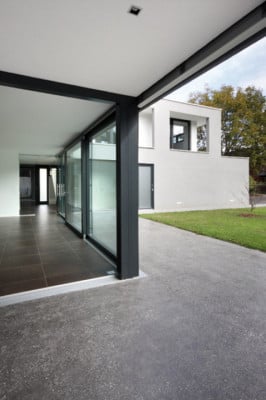 Gesicherte Türen und Fenster erschweren potenziellen Einbrechern den Zugang zum Gebäude