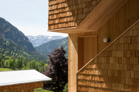 Die Blockhütten sind fast vollständig aus Holz gefertigt