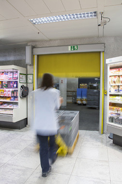 Der Vorhang ist TÜV-zertifiziert