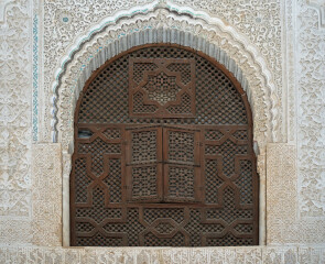 Maschrabiyya an einem Nasridenpalast der Alhambra in Granada