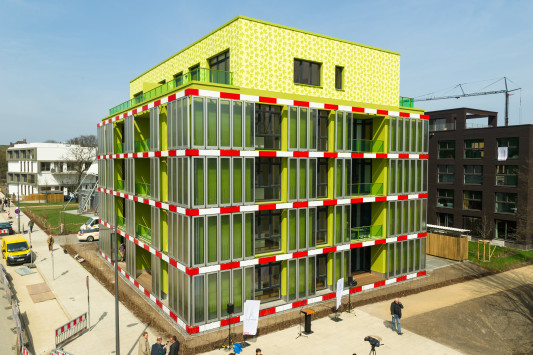 IBA-Pilotprojekt: Wohngebäude mit Bioreaktorfassade | Gesund Bauen
